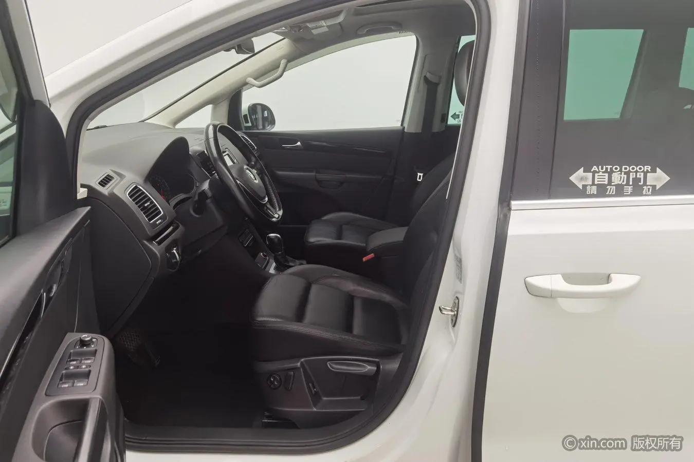 Volkswagen Sharan 2018 380TSI Premium Plus 7 seat