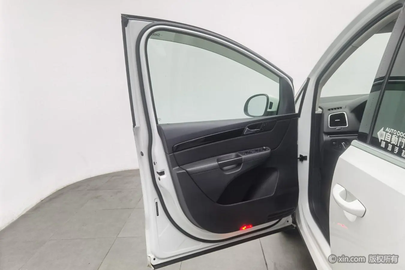 Volkswagen Sharan 2018 380TSI Premium Plus 7 seat