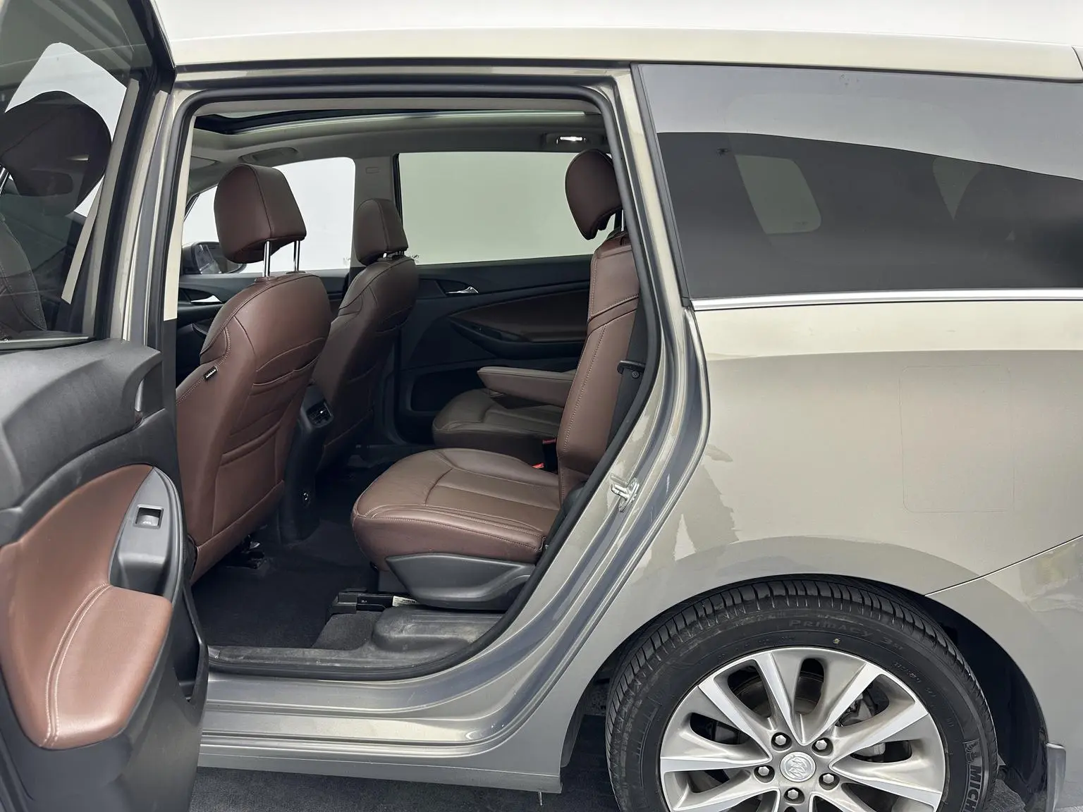 Buick GL6 2019 18T 6 seat Connected Luxury China VI