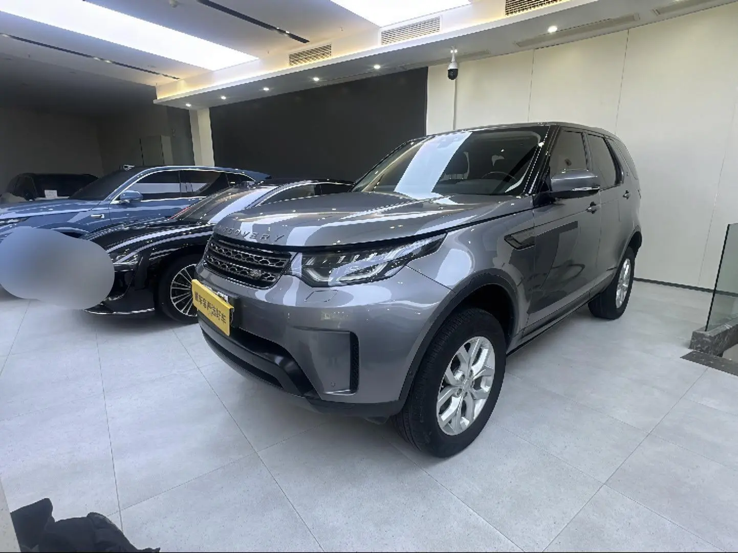 Land Rover Discovery 2020 2.0T SE