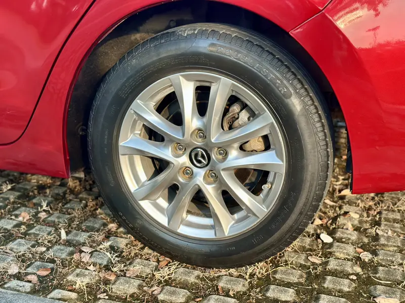 Mazda3 Angkesela 2017 Sedan 1.5L Automatic Comfort Type National VI