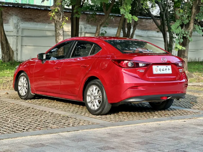Mazda3 Angkesela 2017 Sedan 1.5L Automatic Comfort Type National VI