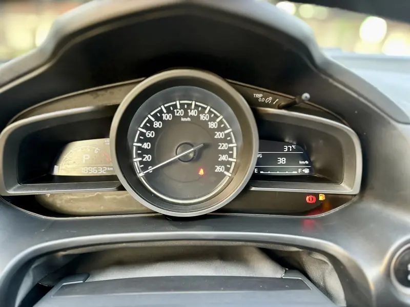 Mazda3 Angkesela 2017 Sedan 1.5L Automatic Comfort Type National VI