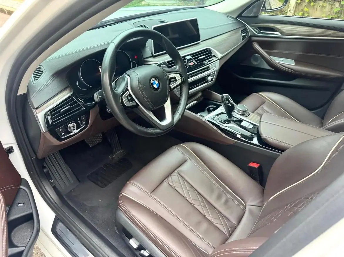 BMW 5 Series 2018 Facelift 530Li Leading Luxury Package
