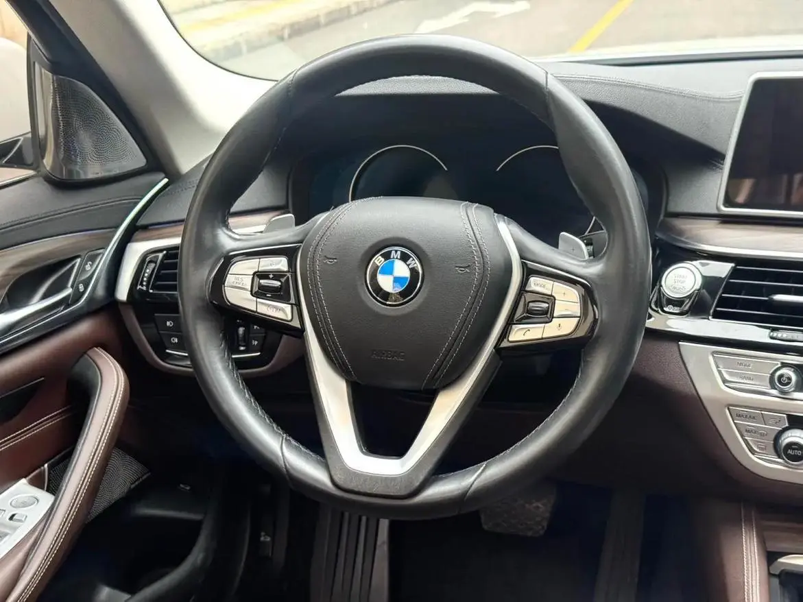BMW 5 Series 2018 Facelift 530Li Leading Luxury Package