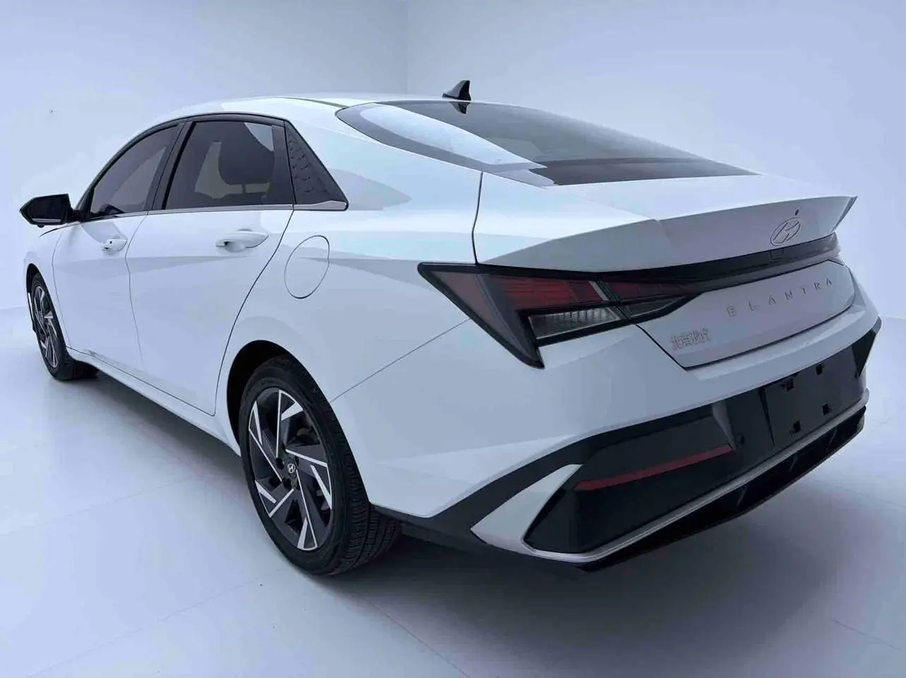 Hyundai 2023 1.5L CVT GLX Elite