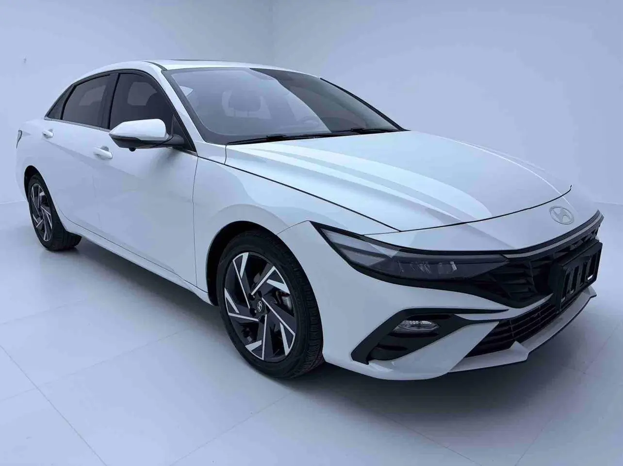 Hyundai 2023 1.5L CVT GLX Elite