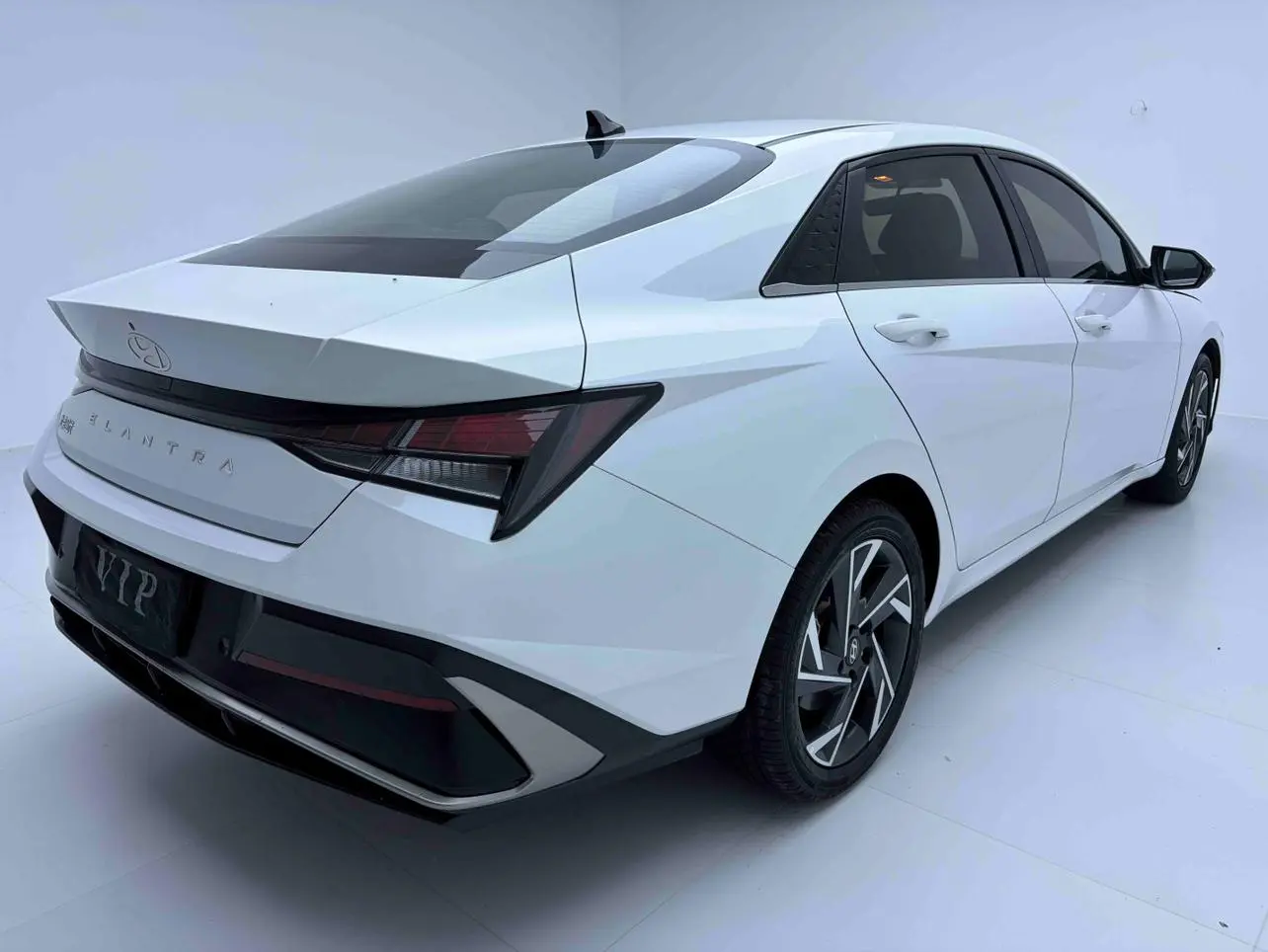 Hyundai 2023 1.5L CVT GLX Elite