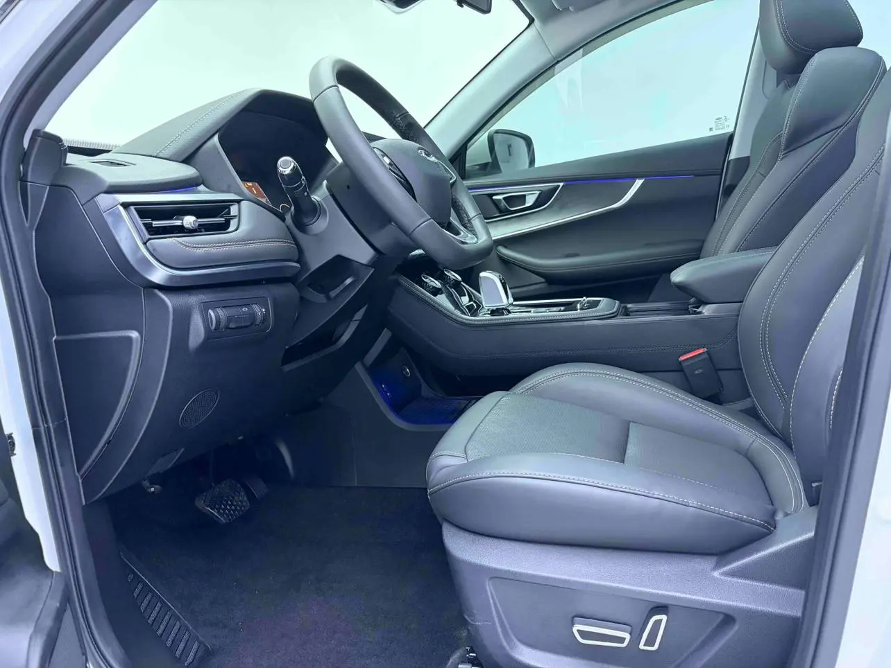Chery Tiggo 8 2023 230TCI Auto