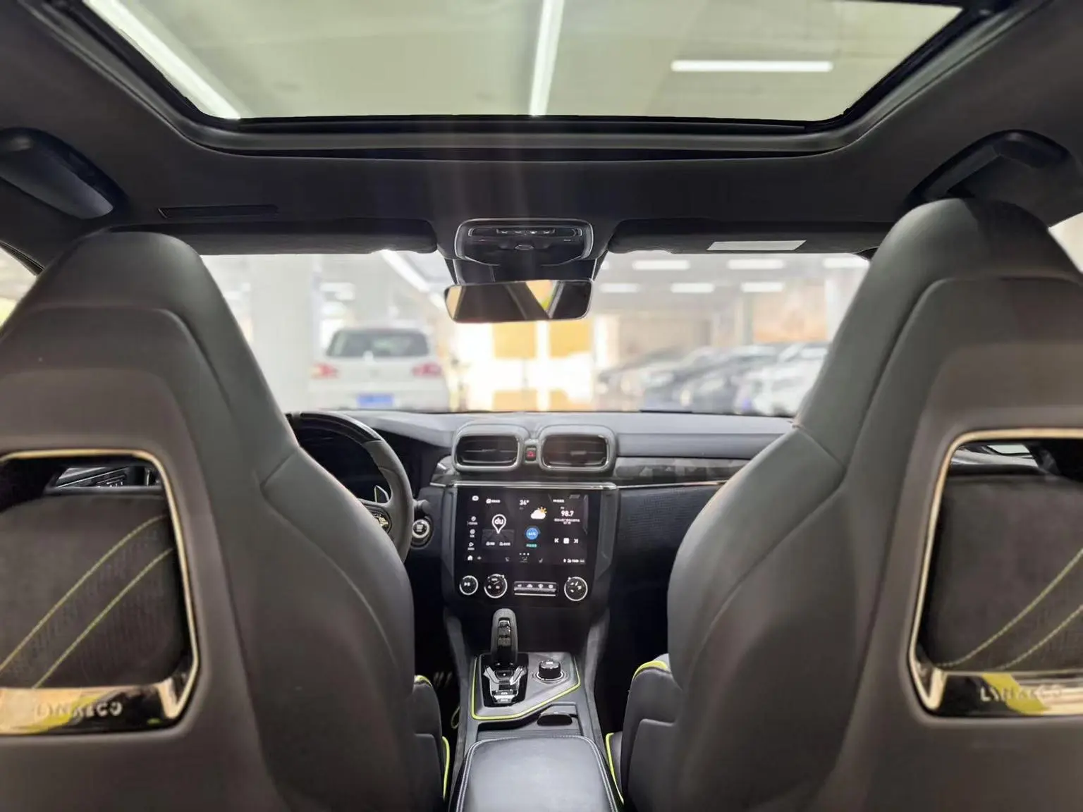 Lynk & Co 03 2019 03+ Facelift 2.0TD Auto Yufeng