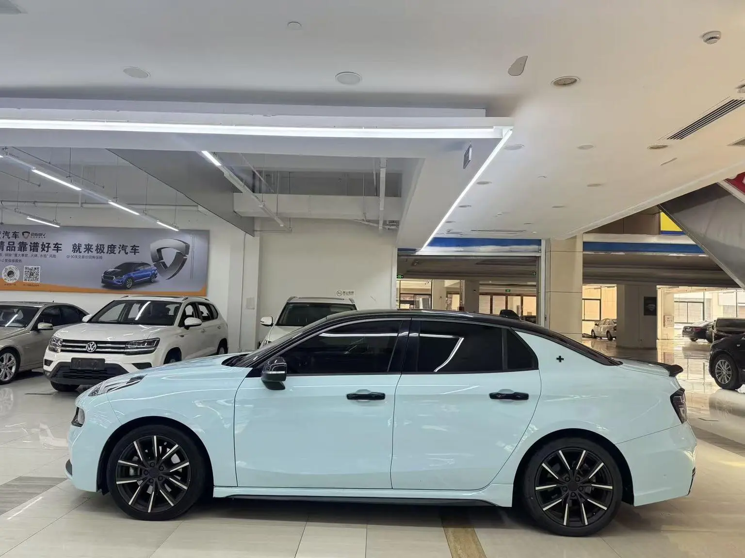 Lynk & Co 03 2019 03+ Facelift 2.0TD Auto Yufeng