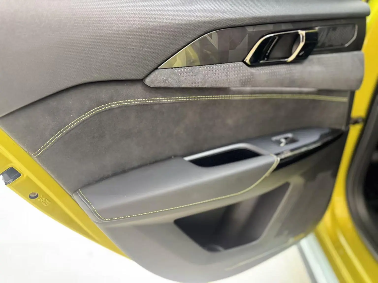 Lynk & Co 03 2019 03+ Facelift 2.0TD Auto Yufeng