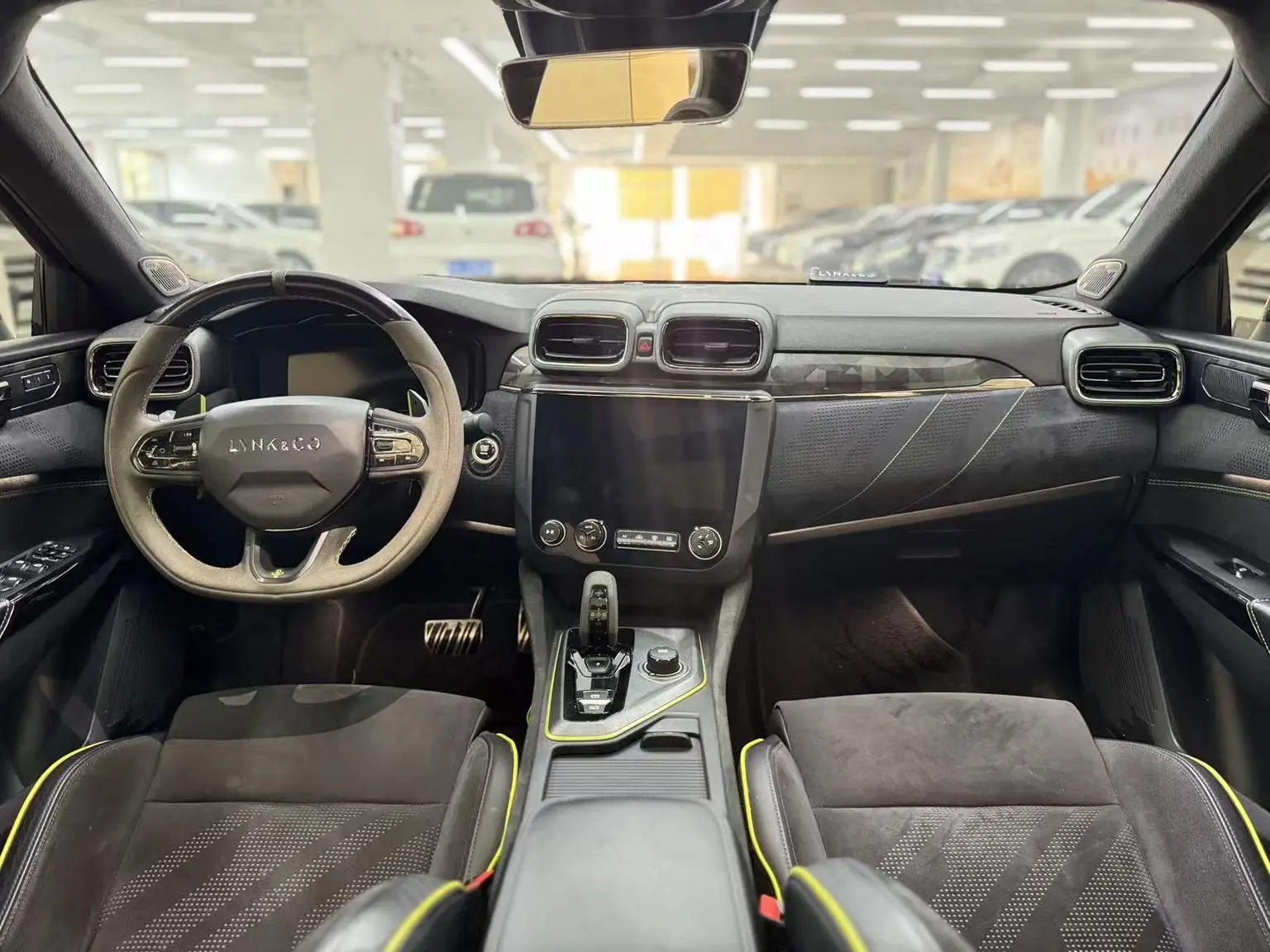 Lynk & Co 03 2019 03+ Facelift 2.0TD Auto Yufeng