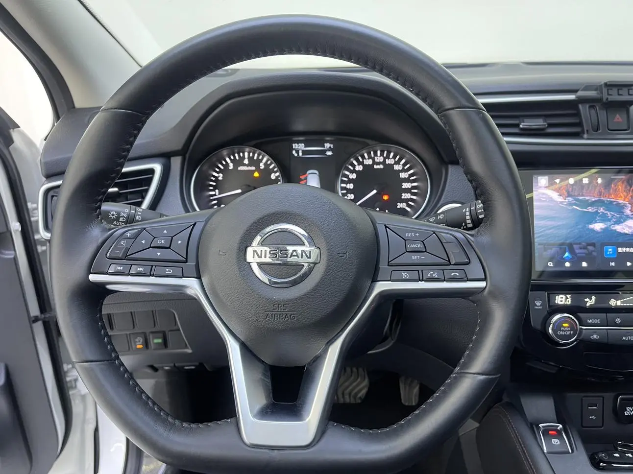 Nissan Qashqai 2022 2.0L XV Prem. Luxury