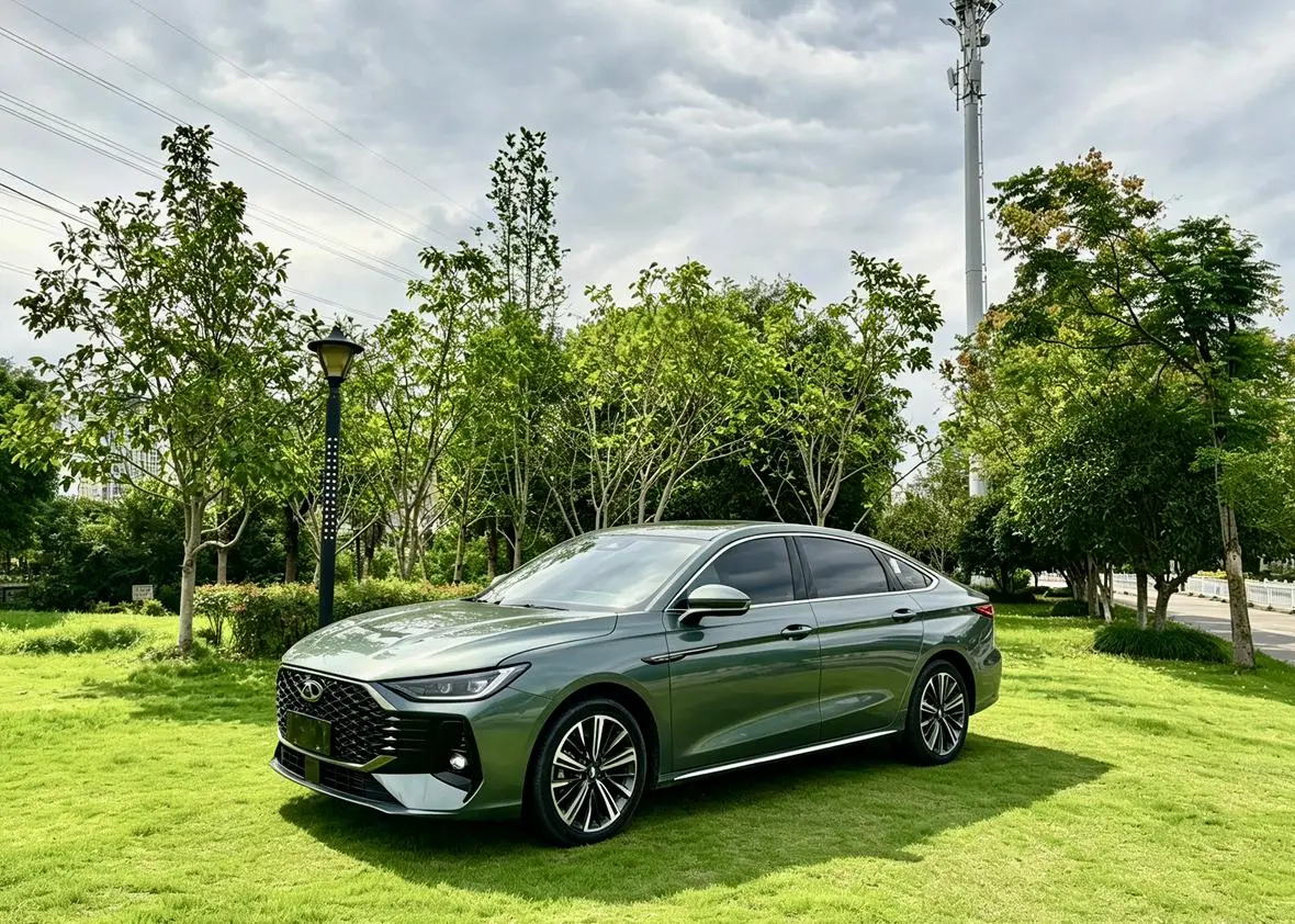 Chery Arrizo 8 PRO 2025 1.6T DCT Luxury +