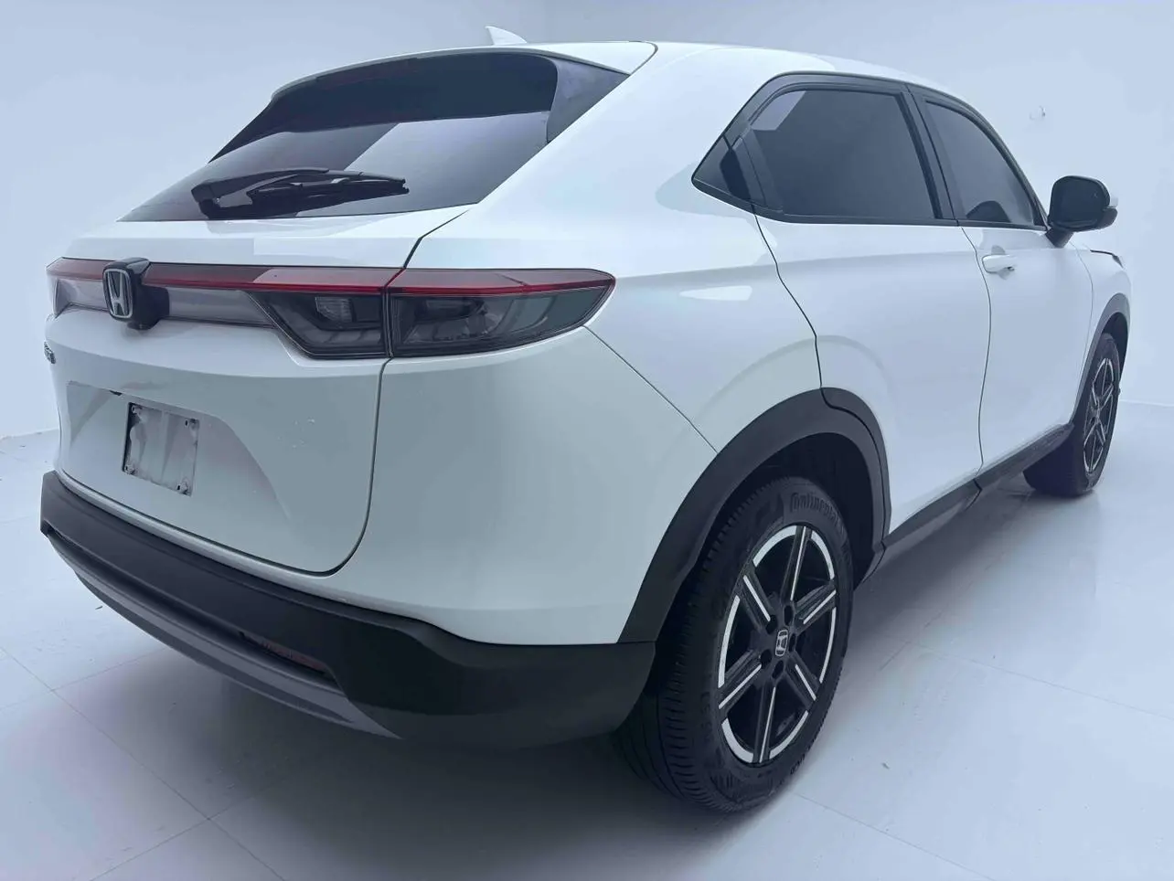 Honda Vezel 2023 1.5L CVT Pioneer