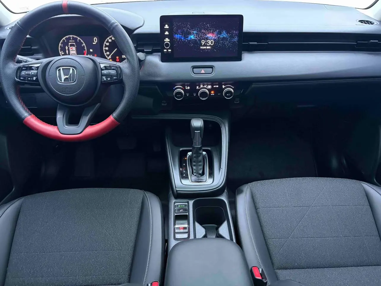 Honda Vezel 2023 1.5L CVT Pioneer