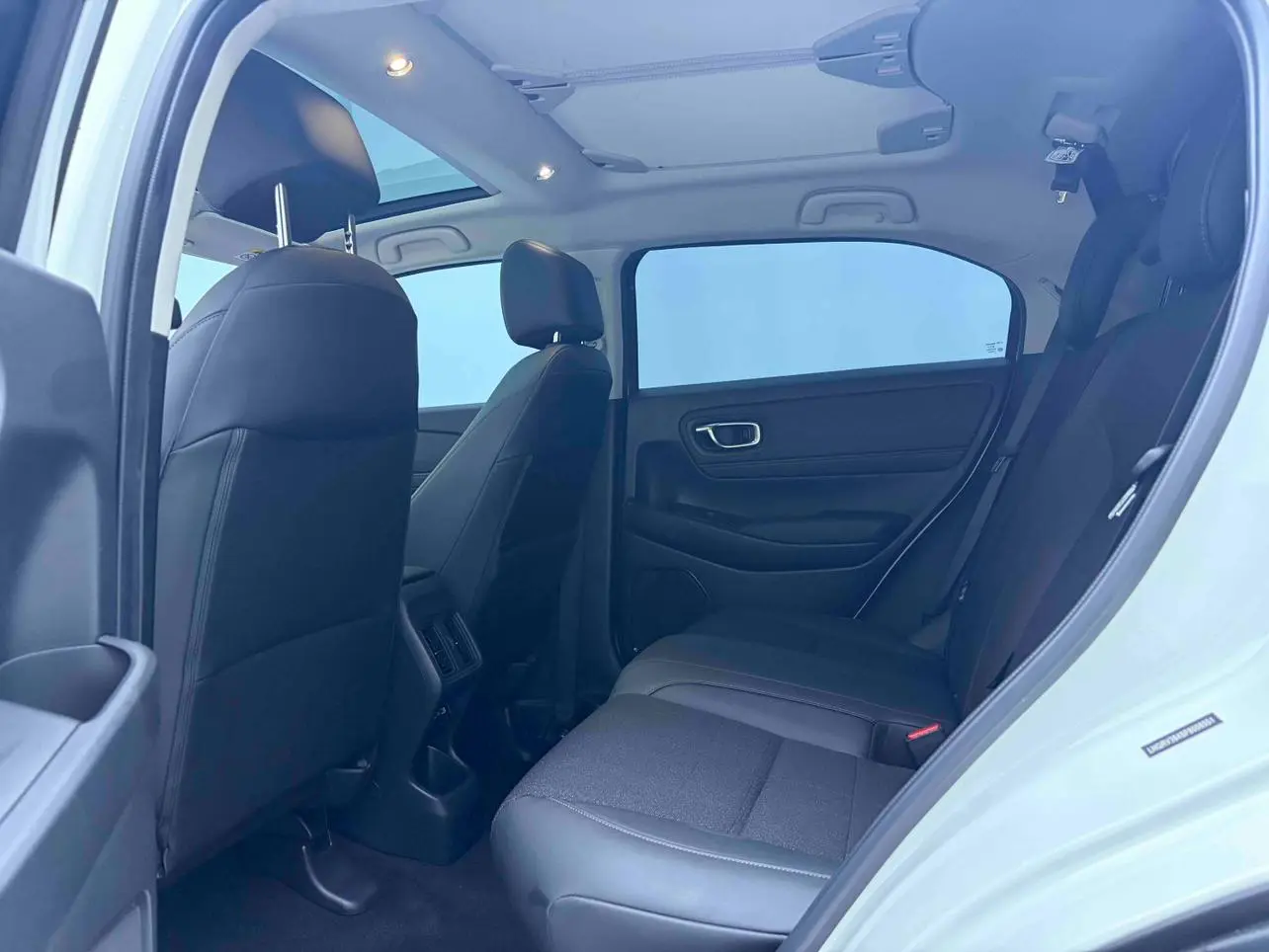 Honda Vezel 2023 1.5L CVT Pioneer
