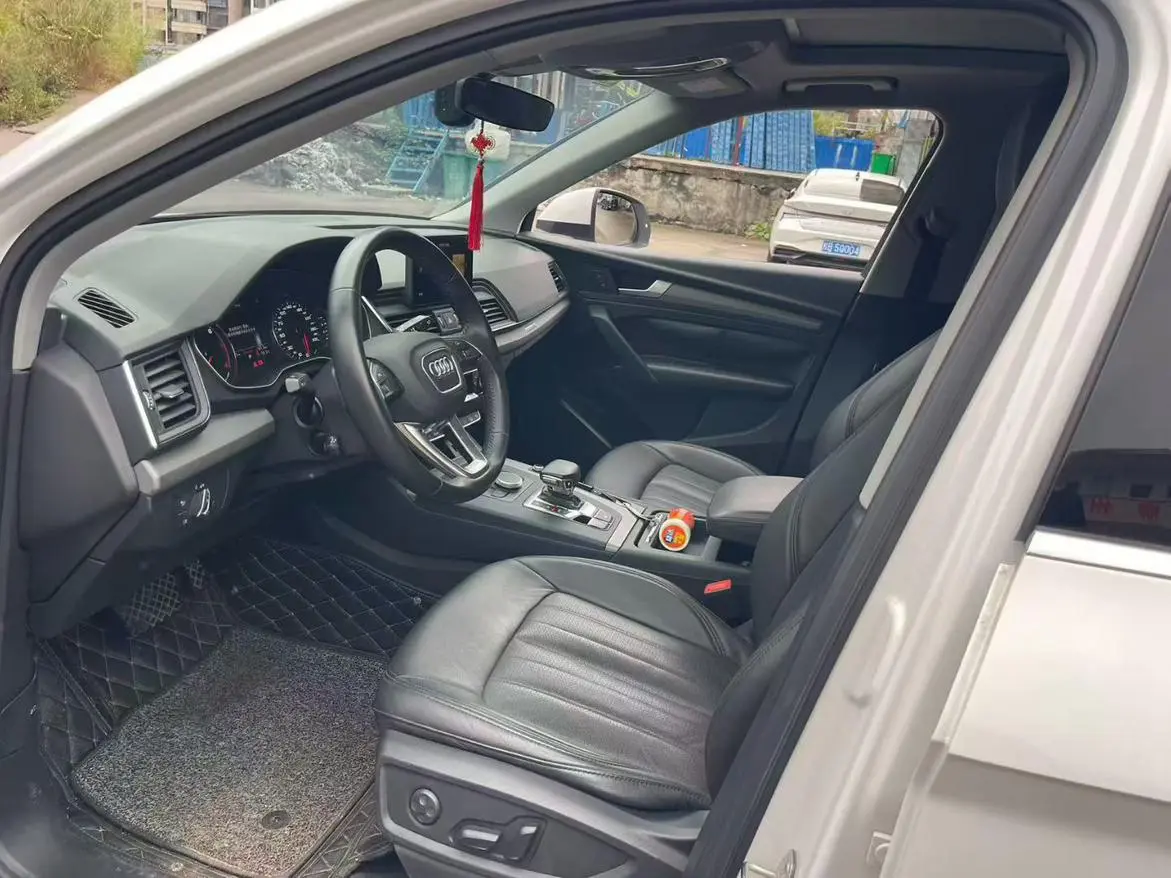 Audi Q5L 2018 40 TFSI Progressive China V