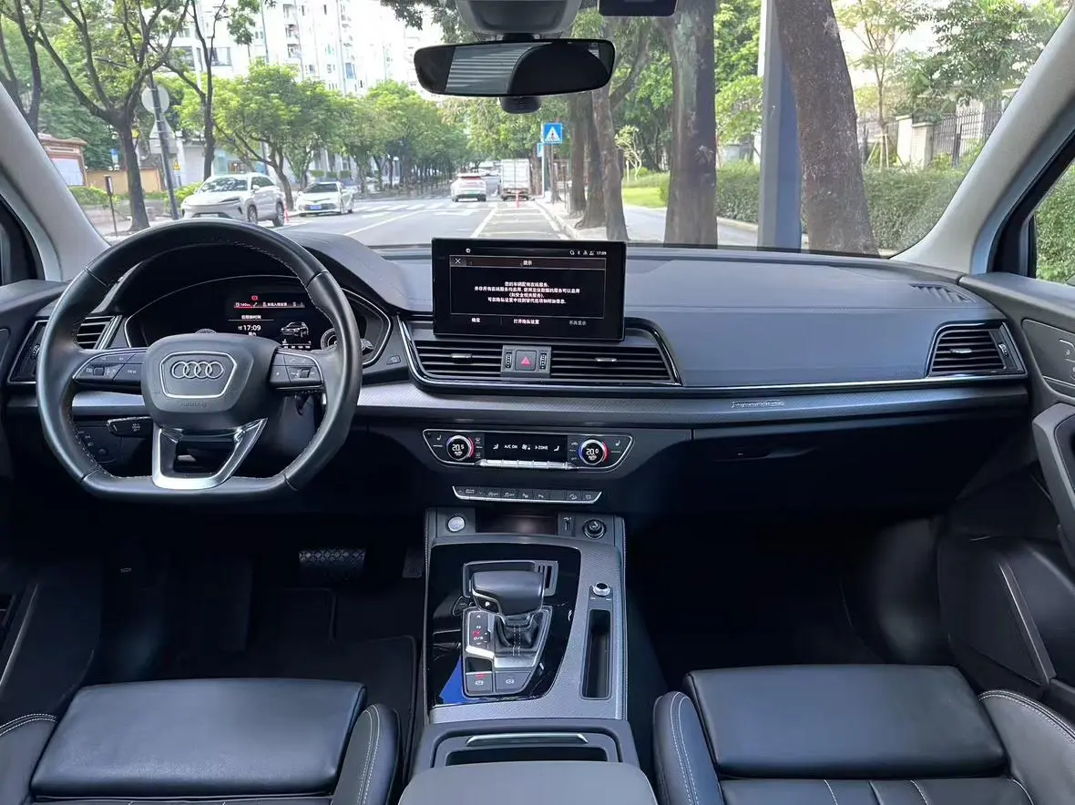 Audi Q5L 2022 40T Dynamic Luxury