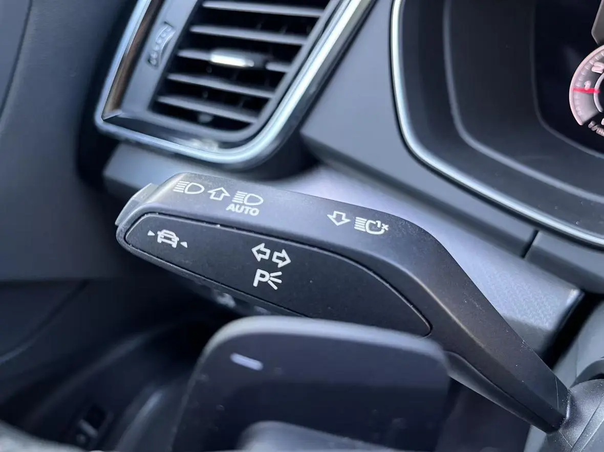Audi Q5L 2022 40T Dynamic Luxury