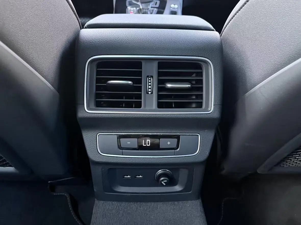 Audi Q5L 2022 40T Dynamic Luxury