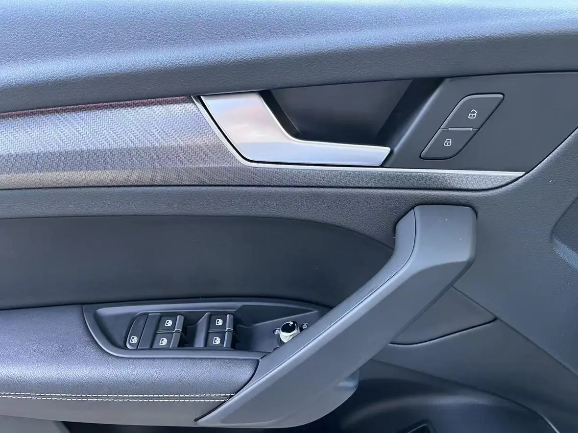 Audi Q5L 2022 40T Dynamic Luxury