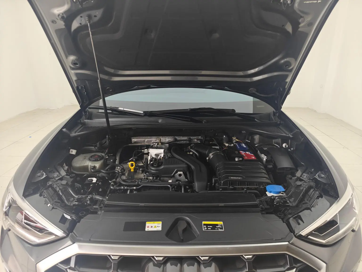 Audi Q3 2023 35 TFSI Dynamic Fashion (1.5T)