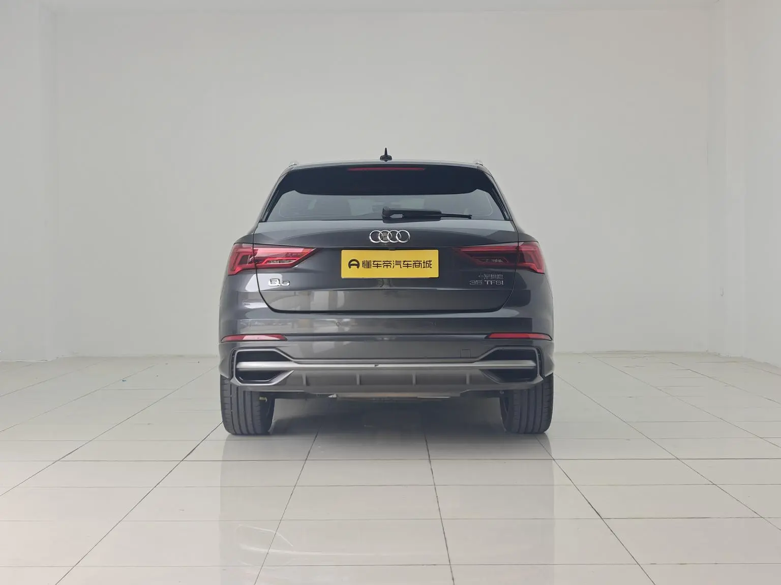 Audi Q3 2023 35 TFSI Dynamic Fashion (1.5T)