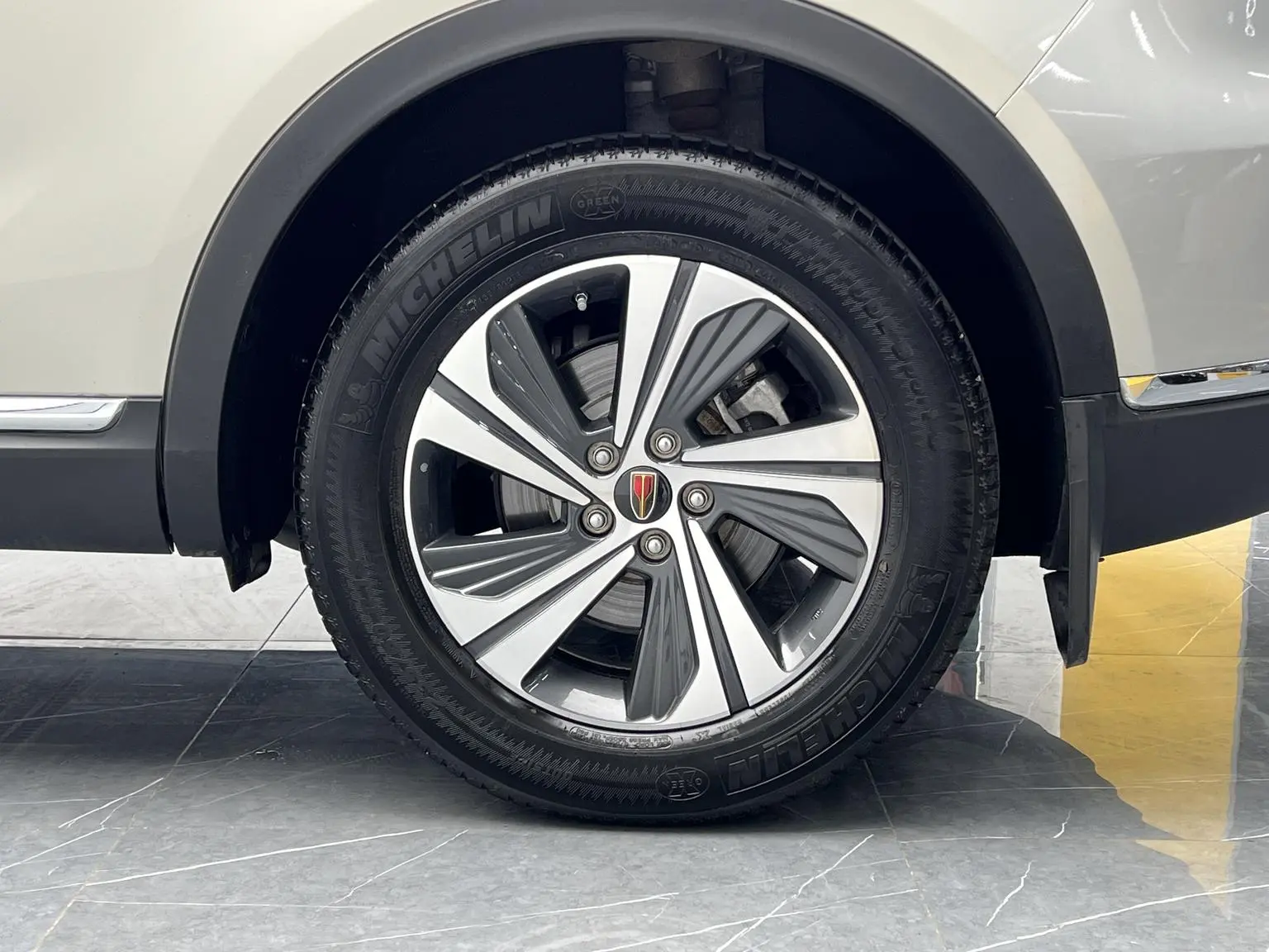 Hongqi HS5 2019 2.0T Connected Flagship Enjoy