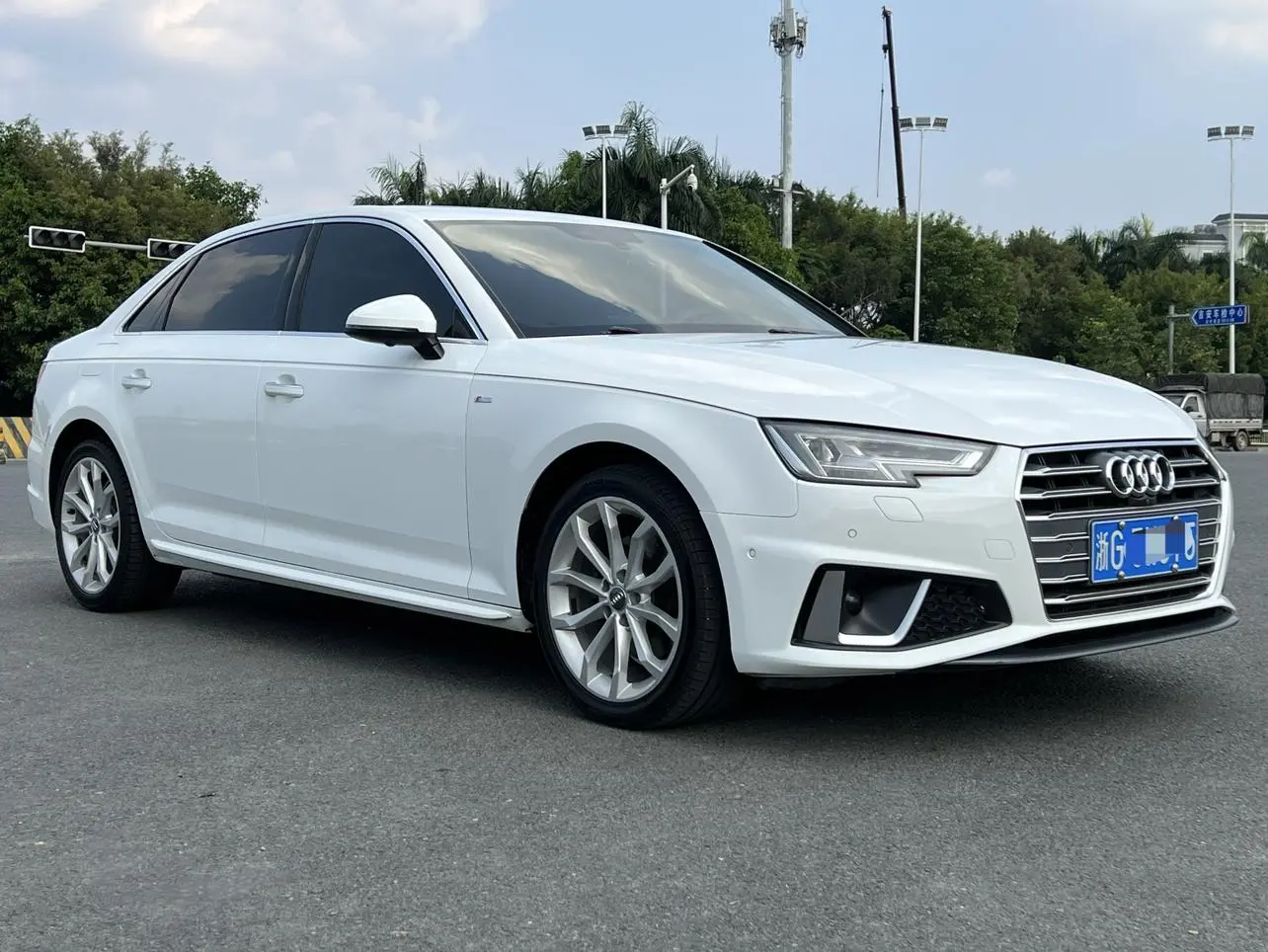 Audi A4L 2019 40 TFSI Fashion China VI