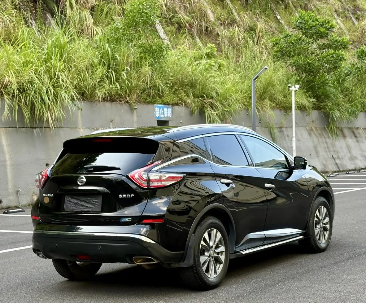 Nissan Murano 2019 2.5L XL 2WD Smart Connected Luxury China VI