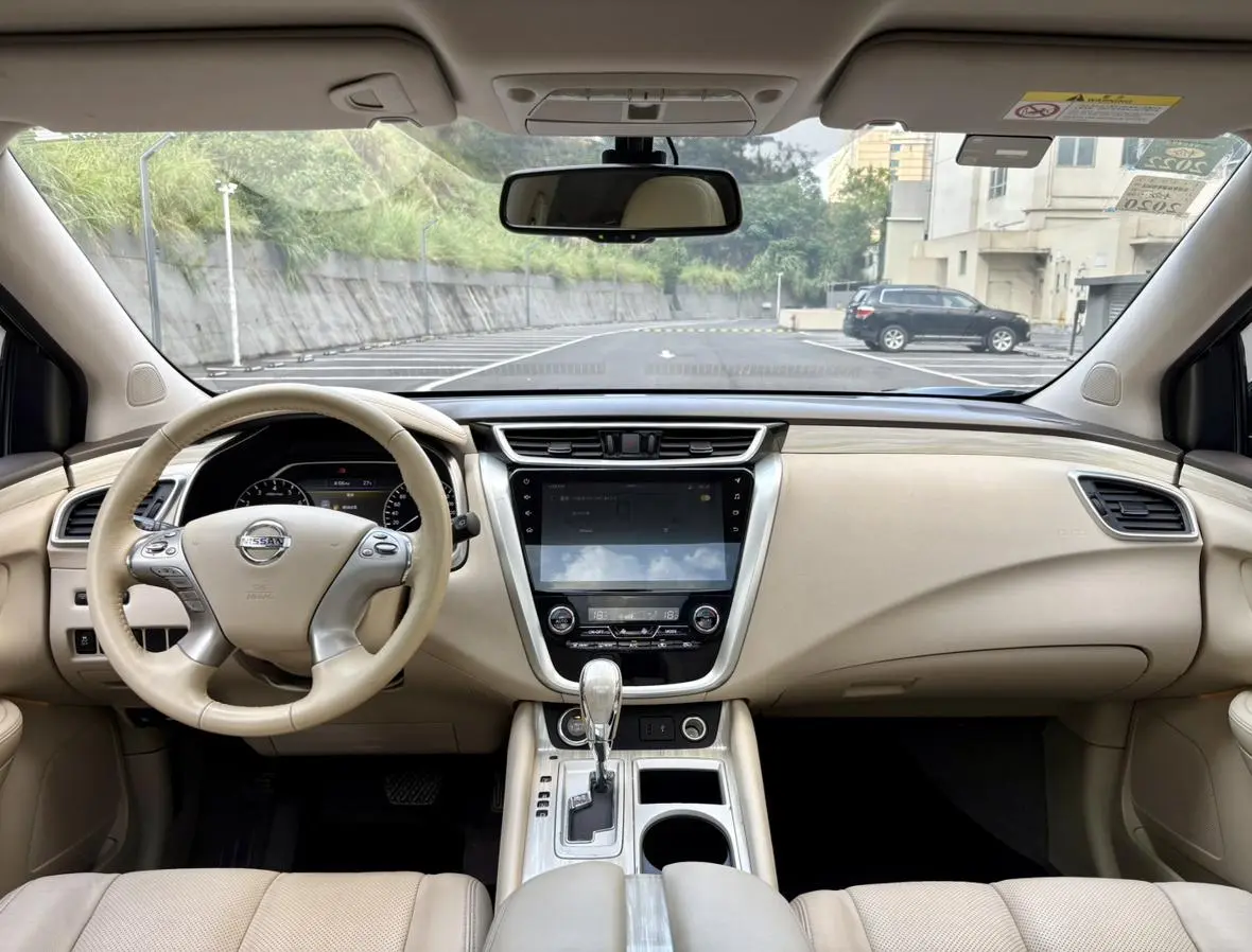 Nissan Murano 2019 2.5L XL 2WD Smart Connected Luxury China VI