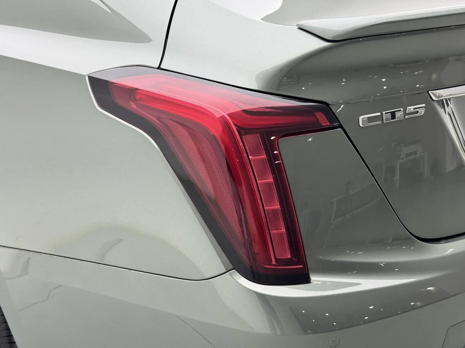 Cadillac CT5 2023 28T Luxury Standard