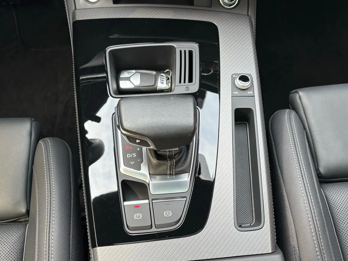 Audi Q5L 2023 40T Dynamic Luxury