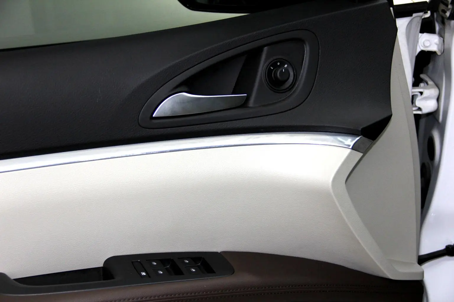 Buick GL8 2021 Facelift 652T Luxury