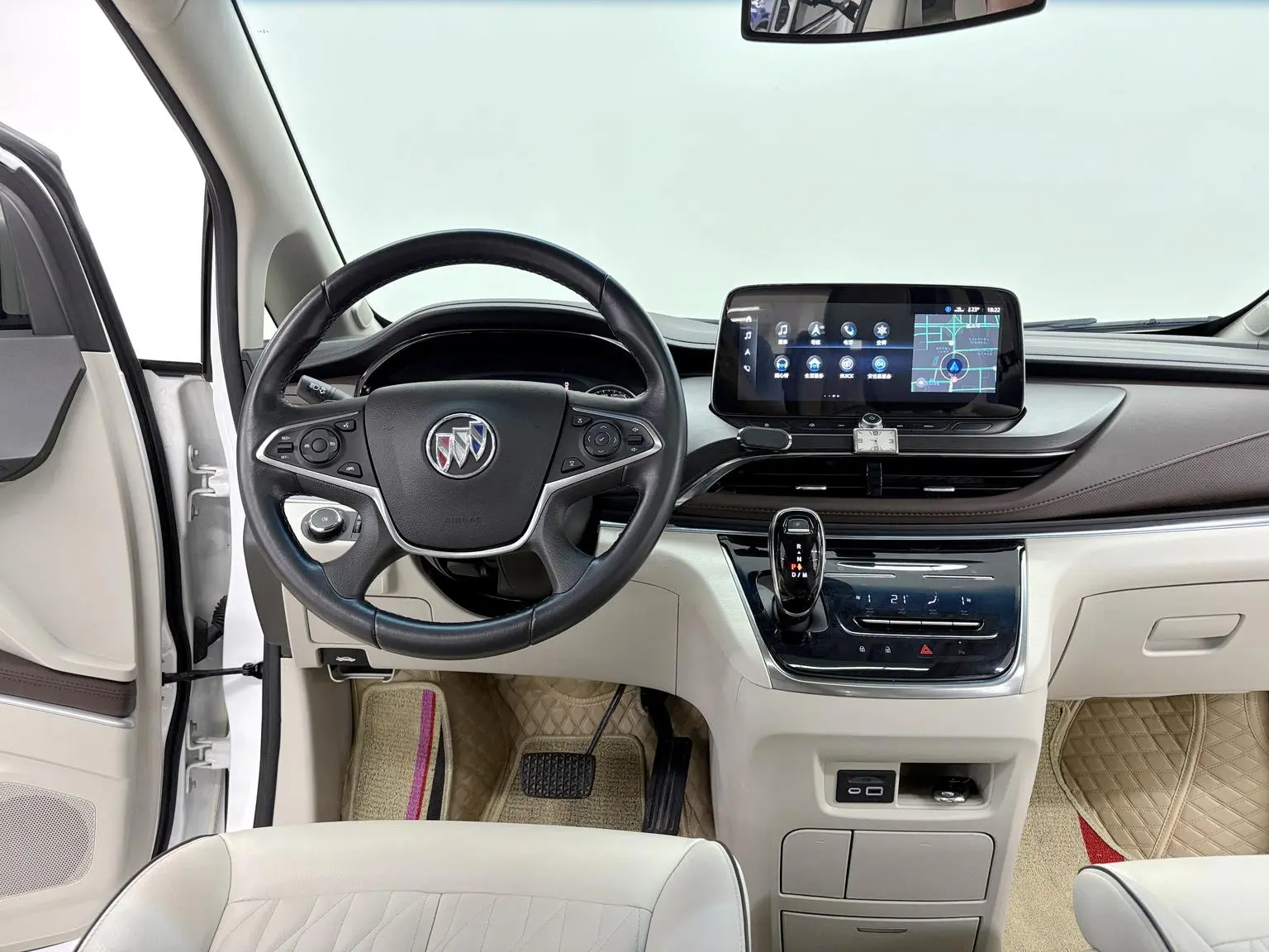 Buick GL8 2021 Facelift 652T Luxury