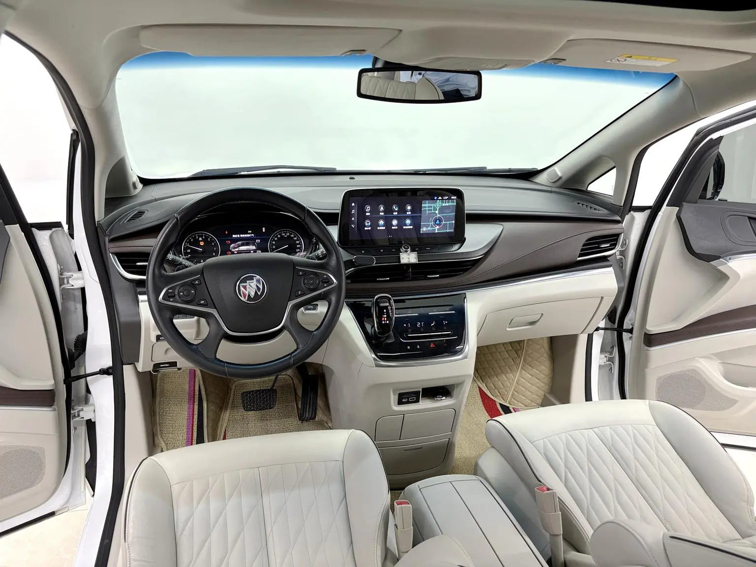 Buick GL8 2021 Facelift 652T Luxury
