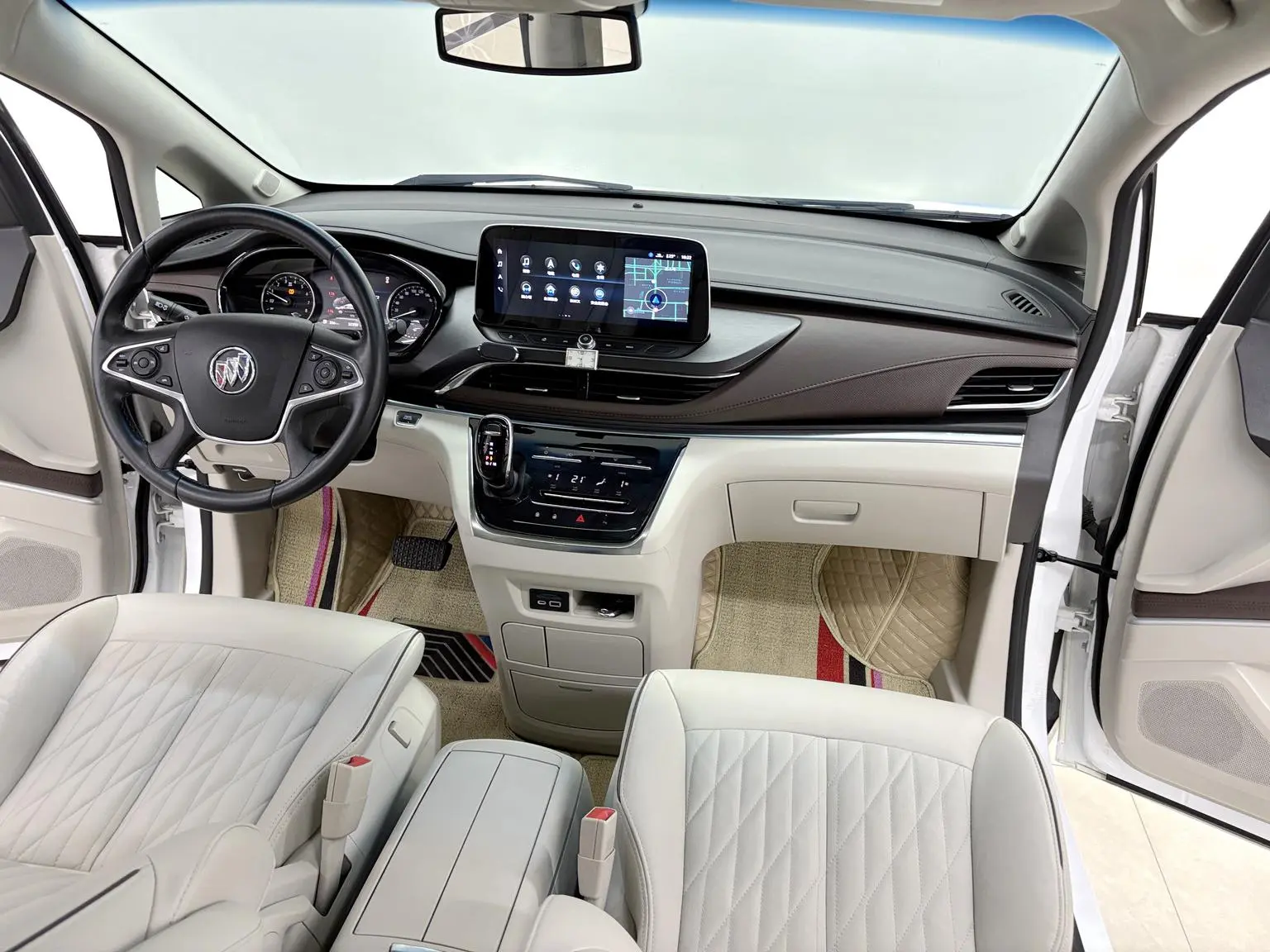 Buick GL8 2021 Facelift 652T Luxury