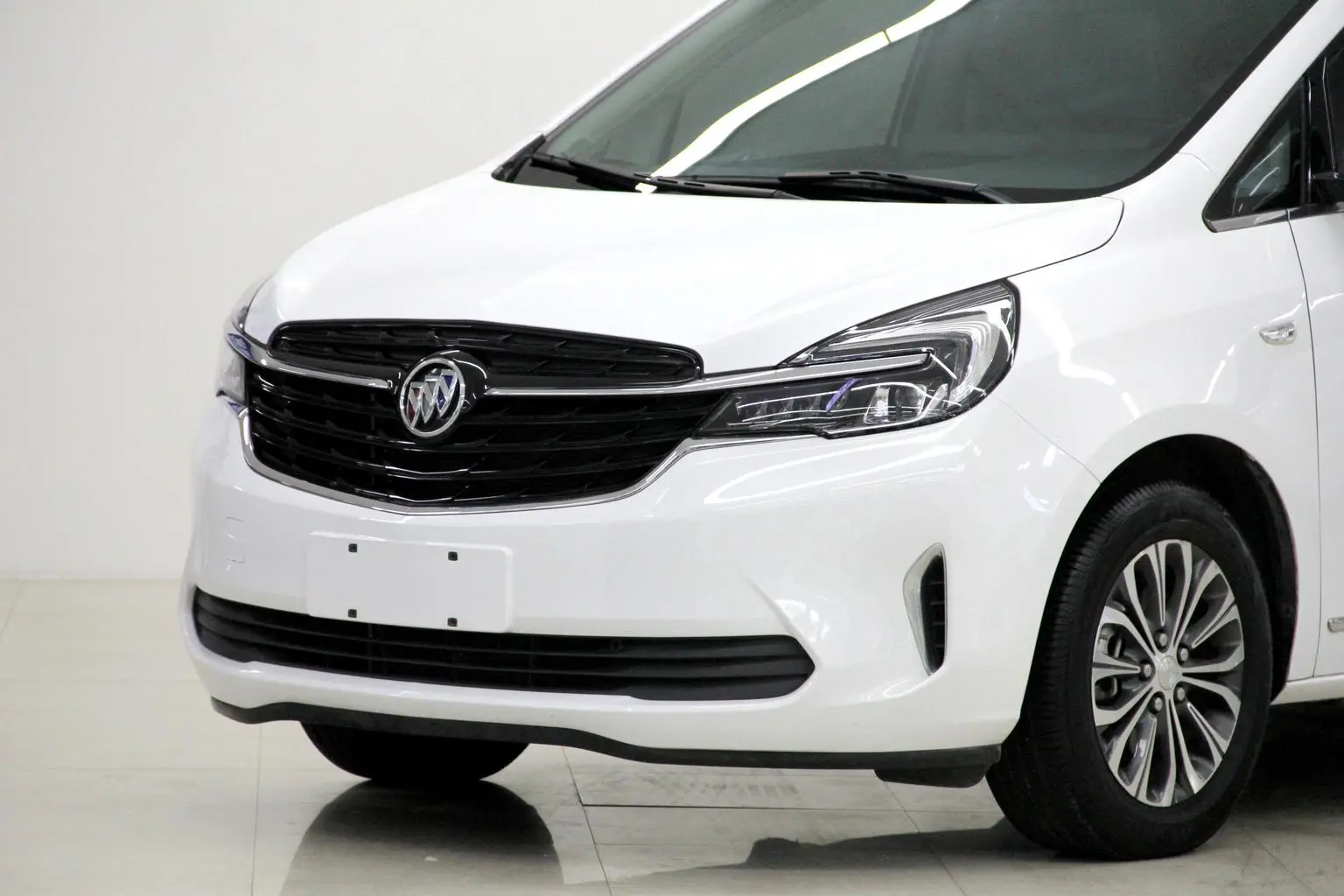 Buick GL8 2021 Facelift 652T Luxury