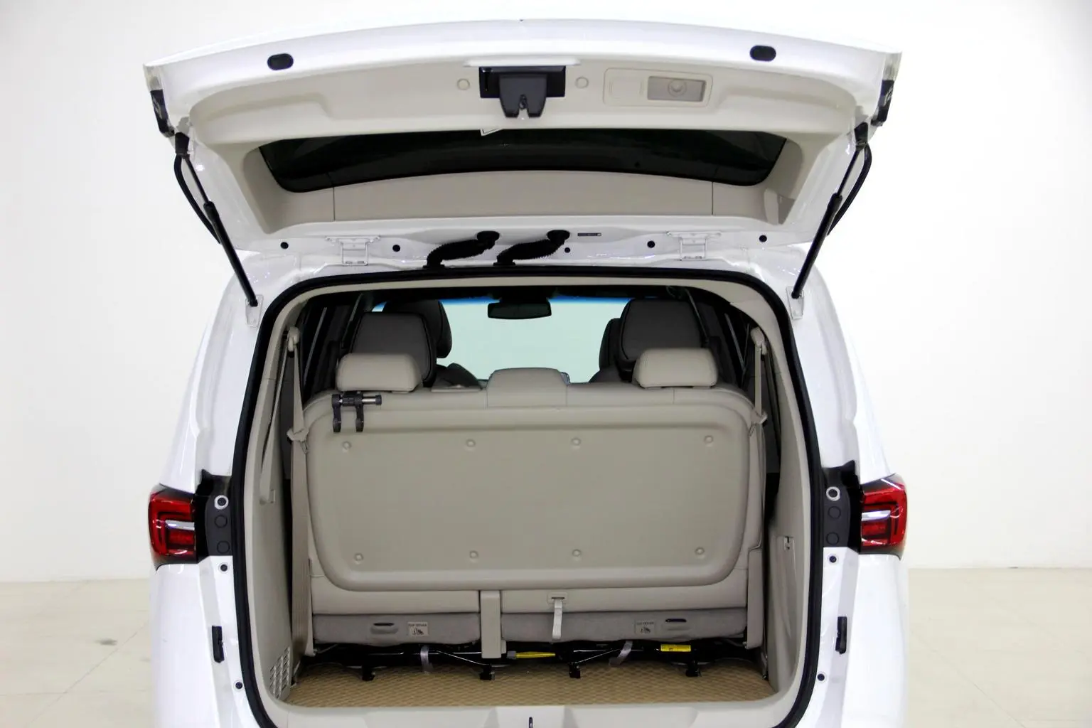 Buick GL8 2021 Facelift 652T Luxury