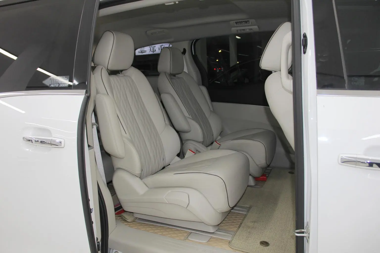 Buick GL8 2021 Facelift 652T Luxury
