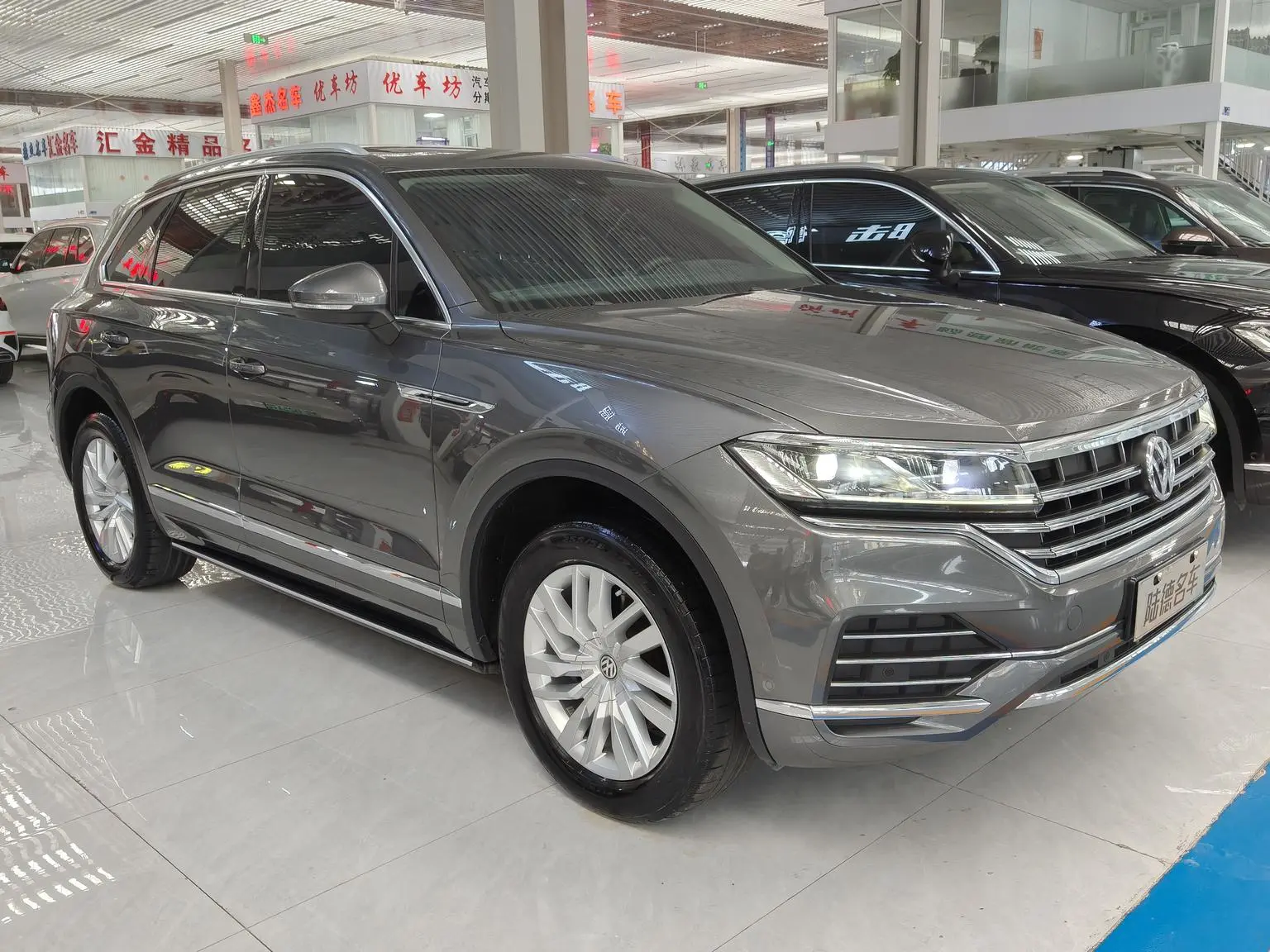 Volkswagen Touareg 2019 2.0TSI Sharp China VI