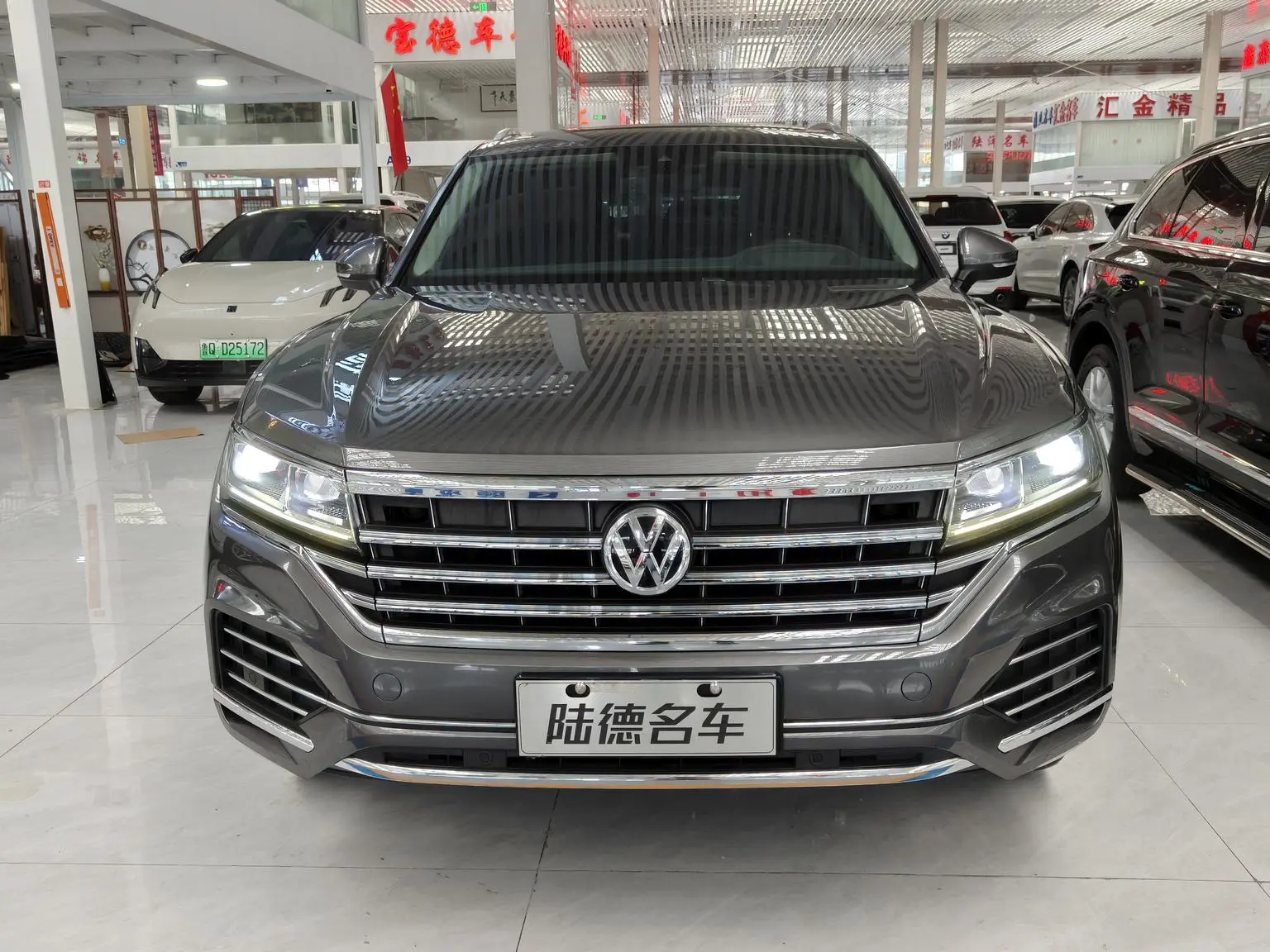 Volkswagen Touareg 2019 2.0TSI Sharp China VI