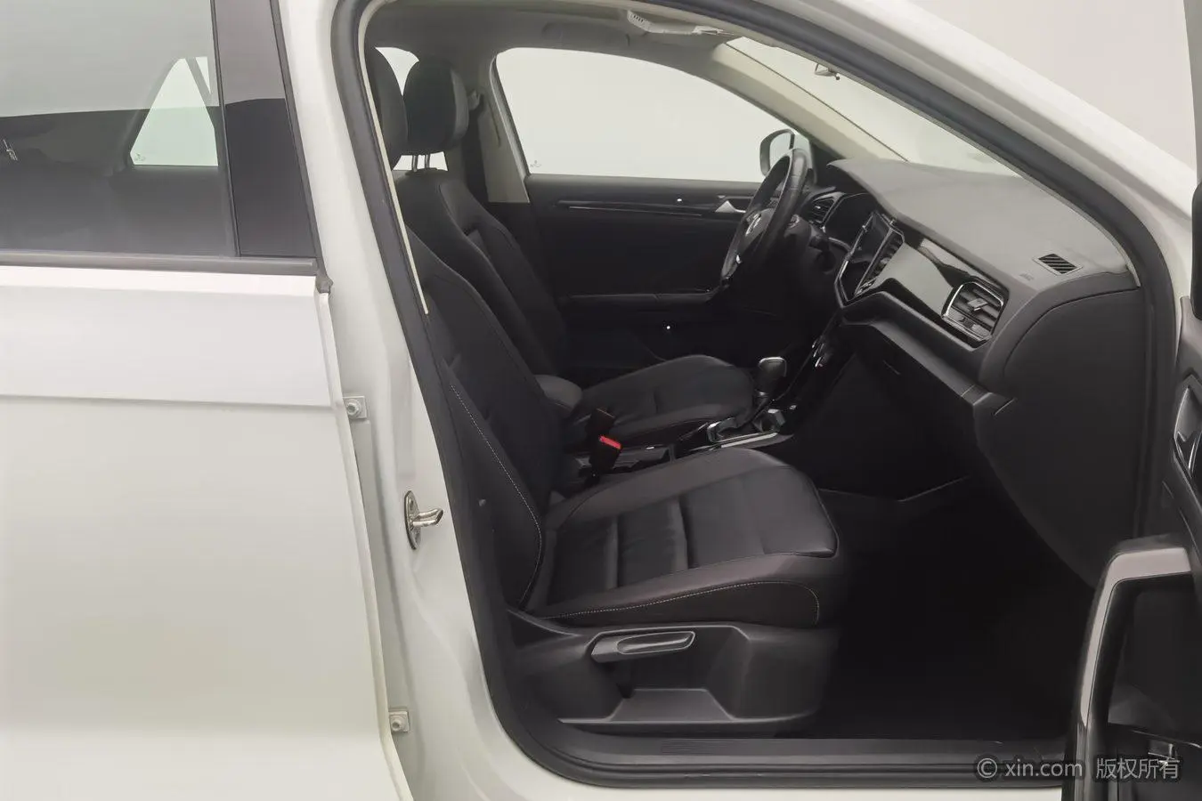Volkswagen T-Roc 2021 280TSI DSG 2WD Smart Connected