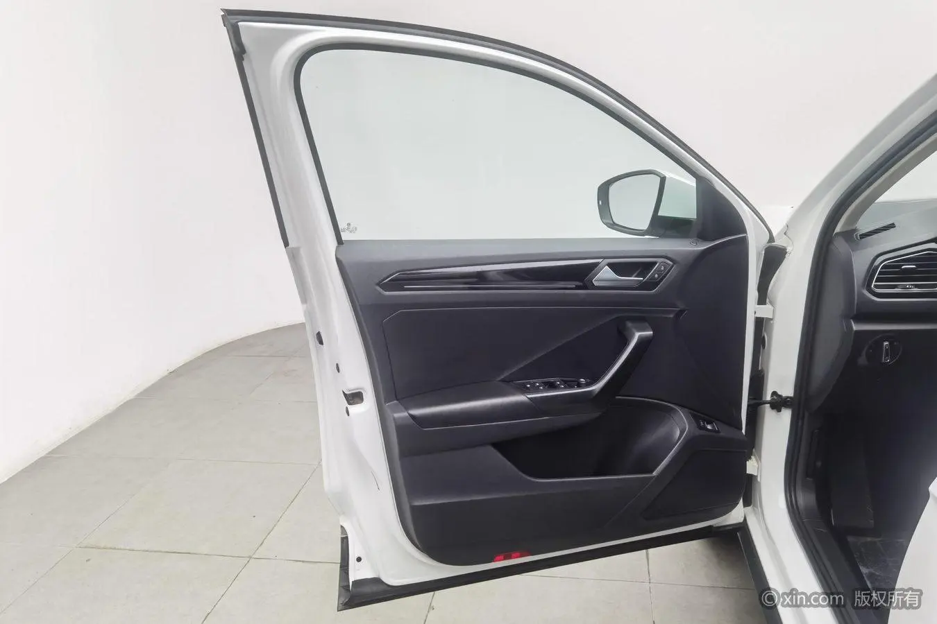 Volkswagen T-Roc 2021 280TSI DSG 2WD Smart Connected