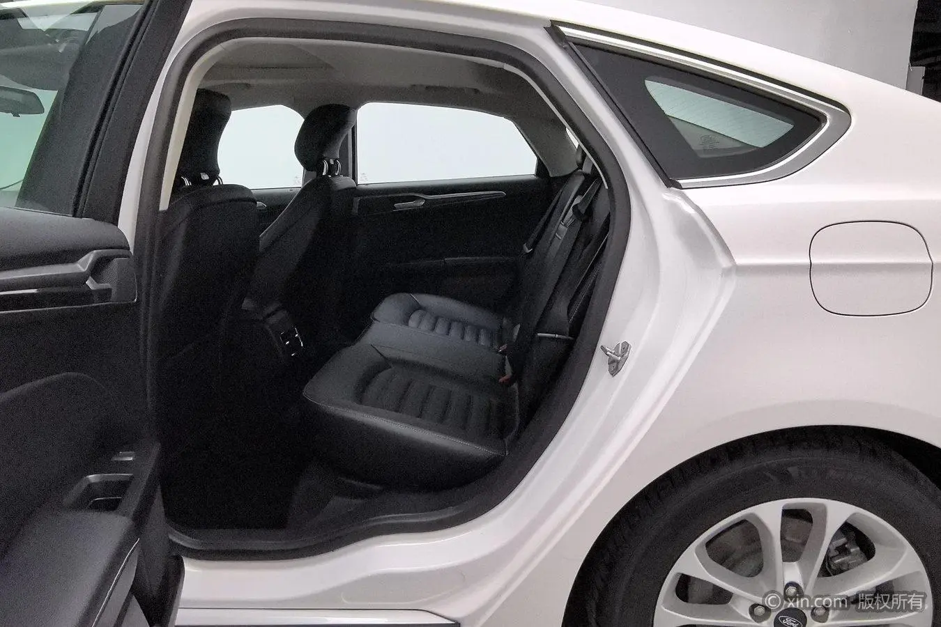 Ford Mondeo 2020 EcoBoost 180 Fashion