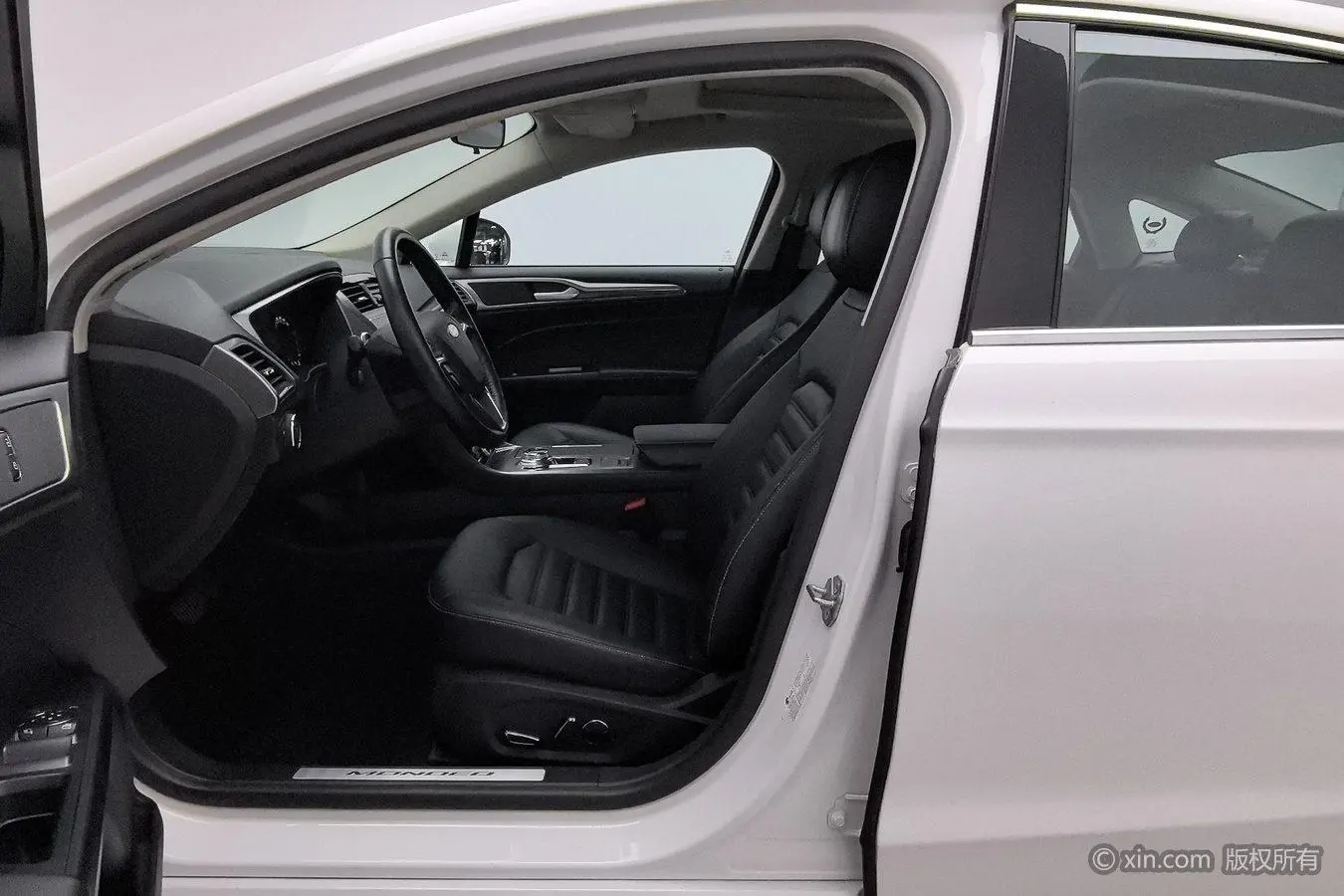 Ford Mondeo 2020 EcoBoost 180 Fashion