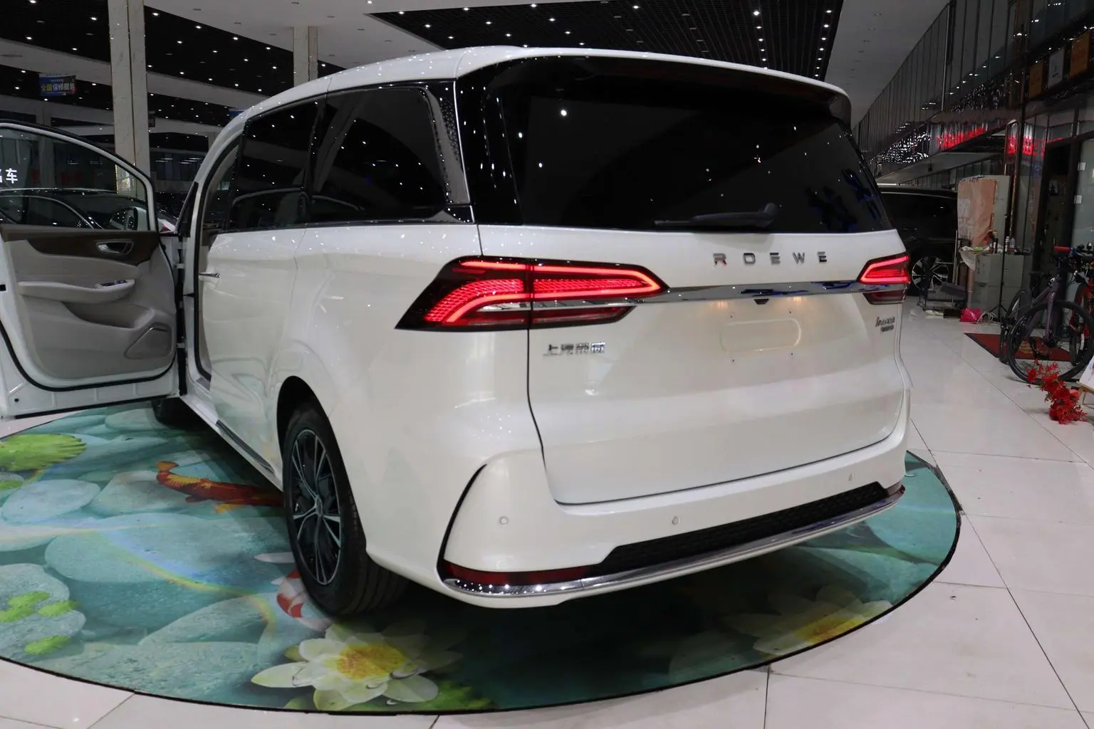 Roewe iMAX8 2023 400TGI Premium Enjoy