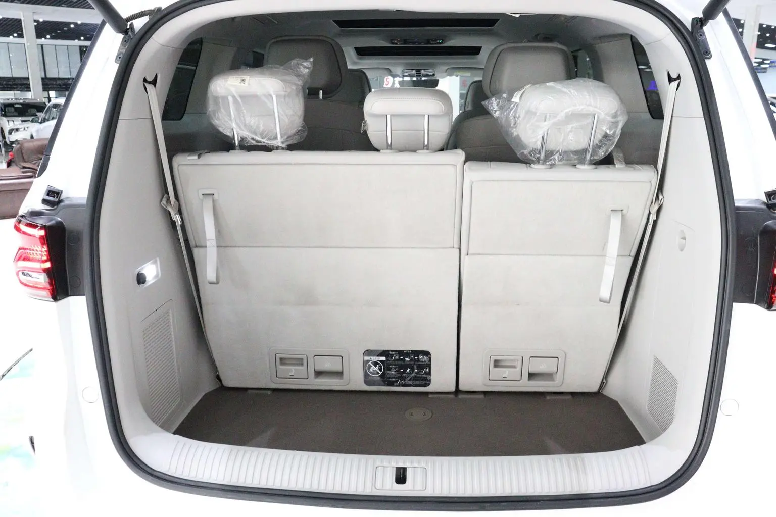 Roewe iMAX8 2023 400TGI Premium Enjoy